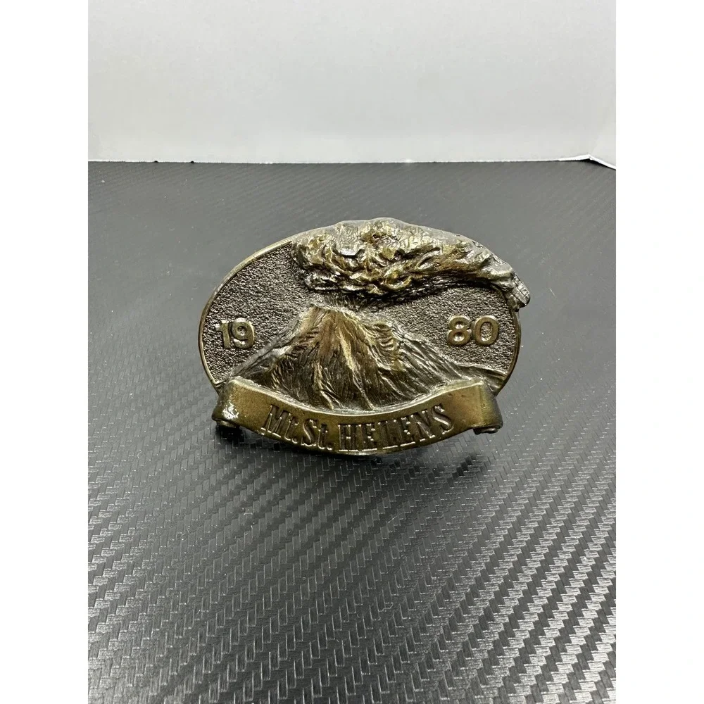 1980 Mount‎ St Helens Eruption Commemorative Belt Buckle Vintage USA Made